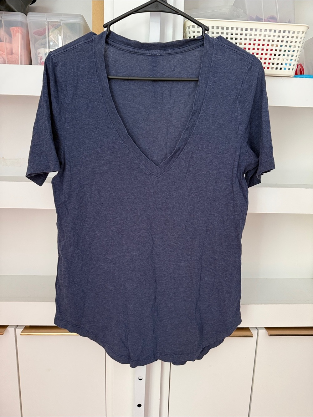 Lululemon Love Short Sleeve Tee V-Neck ~Sz 6 True Navy Blue Pima Cotton Neutral
